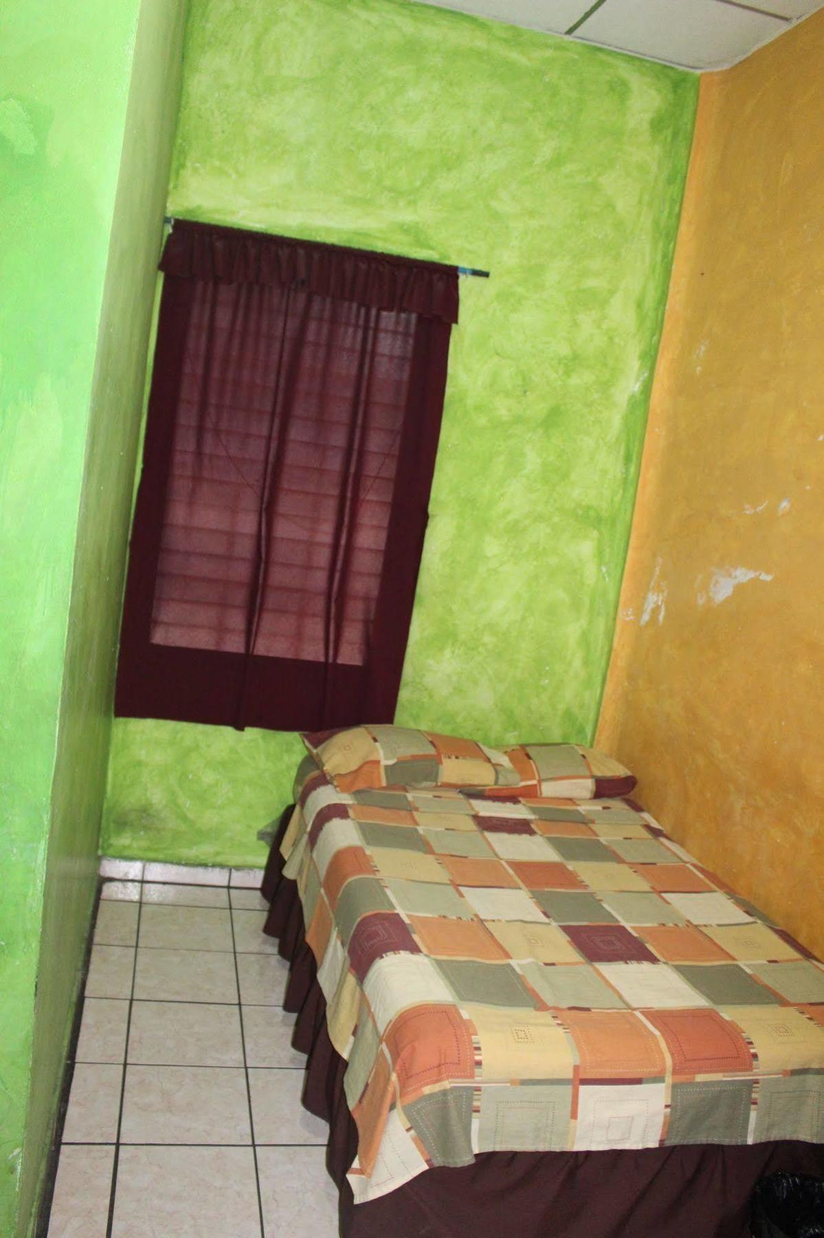 Hotel Pasadena II San Salvador Kültér fotó