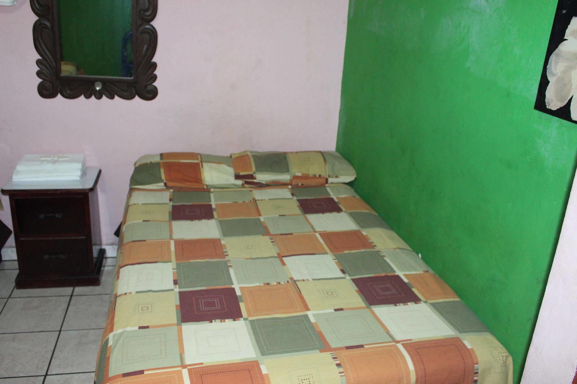 Hotel Pasadena II San Salvador Kültér fotó