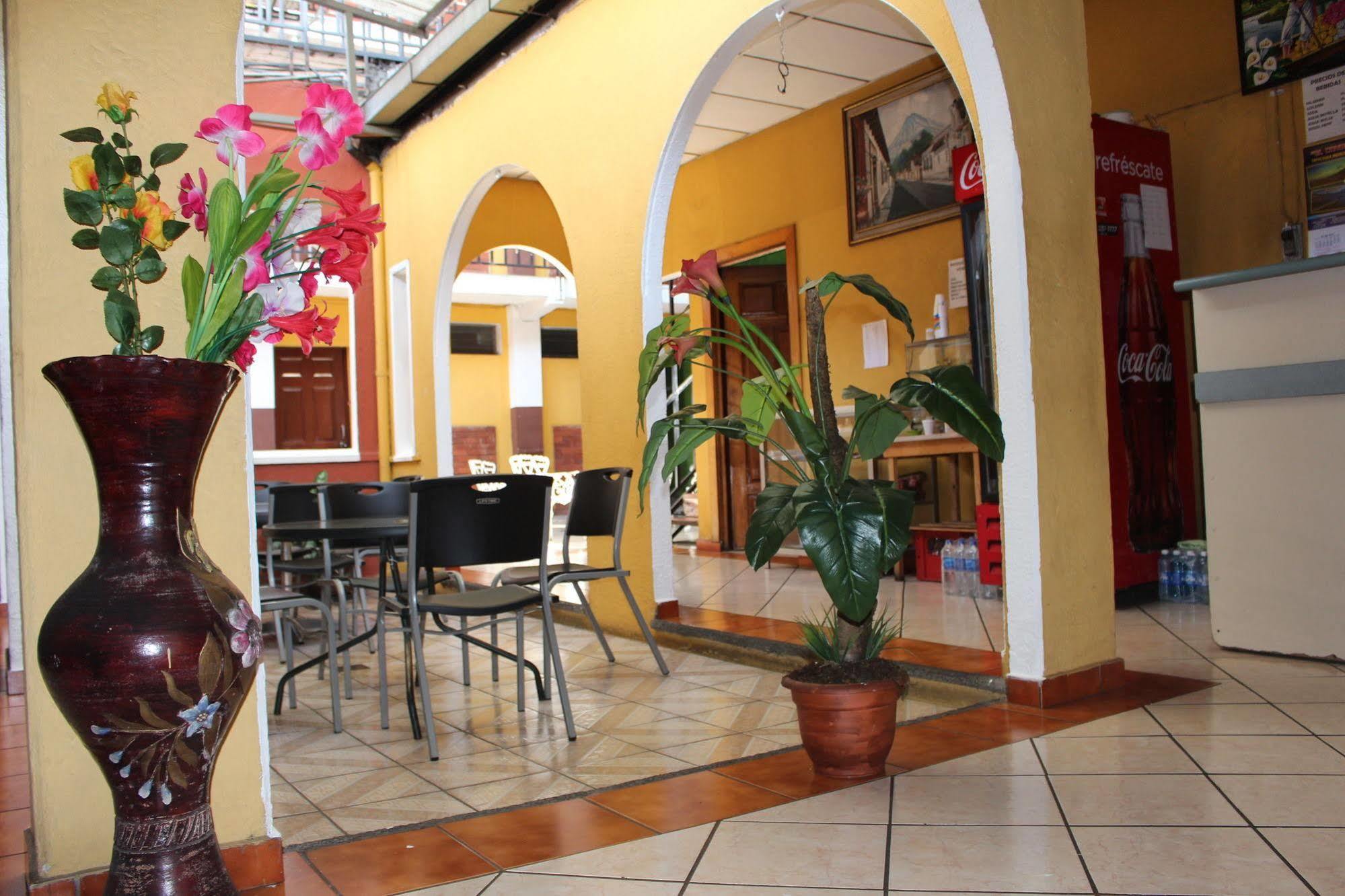 Hotel Pasadena II San Salvador Kültér fotó